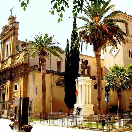 Il Girasole Del Centro Storico Βίλα Alcamo Εξωτερικό φωτογραφία